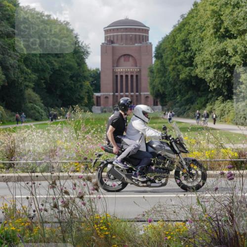 14.09.2025 - Stadtparktriathlon Michael Burmester http://msf.ph/oto/8902891 14.09.2025 13:53:49 Radfahren 1645 meine-sportfotos.de