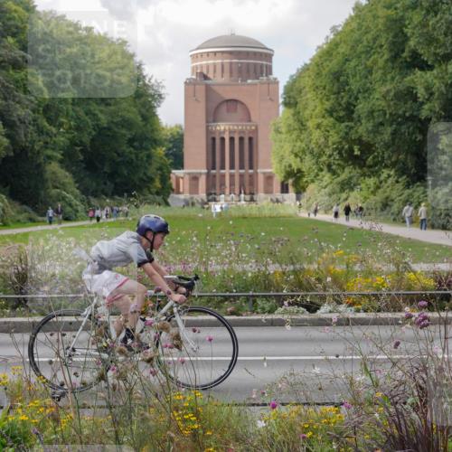 14.09.2025 - Stadtparktriathlon Michael Burmester http://msf.ph/oto/8902910 14.09.2025 13:54:32 Radfahren 1624, 1628, 1683, 1688 meine-sportfotos.de
