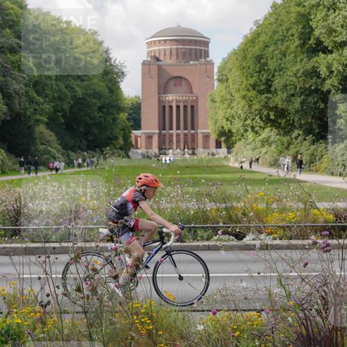 14.09.2025 - Stadtparktriathlon Michael Burmester http://msf.ph/oto/8902912 14.09.2025 13:54:52 Radfahren 1632, 1665, 1680 meine-sportfotos.de