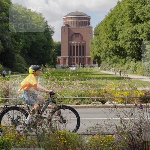 14.09.2025 - Stadtparktriathlon Michael Burmester http://msf.ph/oto/8902920 14.09.2025 13:55:15 Radfahren 1675, 1676, 1689 meine-sportfotos.de