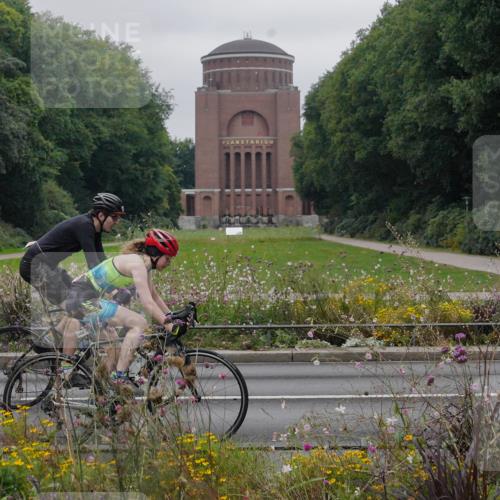 14.09.2025 - Stadtparktriathlon Michael Burmester http://msf.ph/oto/8902921 14.09.2025 10:02:02 Radfahren 529, 544, 595, 660 meine-sportfotos.de