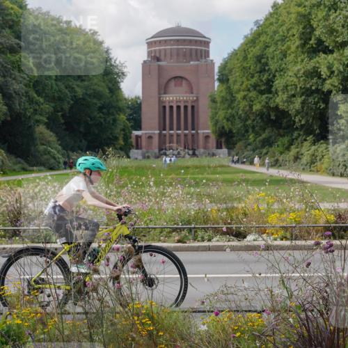 14.09.2025 - Stadtparktriathlon Michael Burmester http://msf.ph/oto/8902928 14.09.2025 13:55:57 Radfahren 1572, 1635, 1674 meine-sportfotos.de