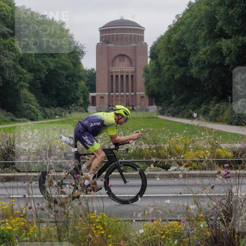 14.09.2025 - Stadtparktriathlon Michael Burmester http://msf.ph/oto/8902939 14.09.2025 10:02:29 Radfahren 514, 515, 555, 561, 573, 593 meine-sportfotos.de