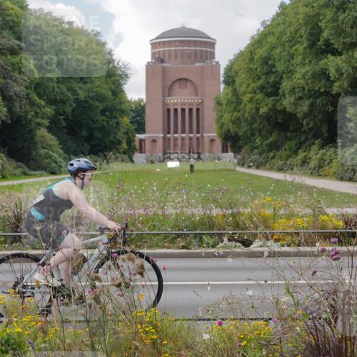 14.09.2025 - Stadtparktriathlon Michael Burmester http://msf.ph/oto/8902948 14.09.2025 13:59:56 Radfahren 1429 meine-sportfotos.de