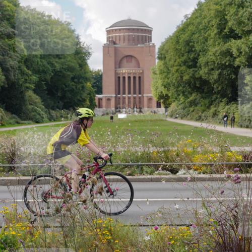 14.09.2025 - Stadtparktriathlon Michael Burmester http://msf.ph/oto/8902950 14.09.2025 14:00:28 Radfahren 1535 meine-sportfotos.de