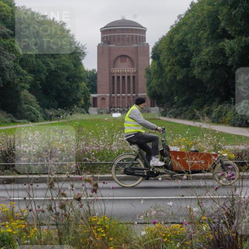 14.09.2025 - Stadtparktriathlon Michael Burmester http://msf.ph/oto/8902962 14.09.2025 10:03:33 Radfahren 534, 589, 592, 611 meine-sportfotos.de