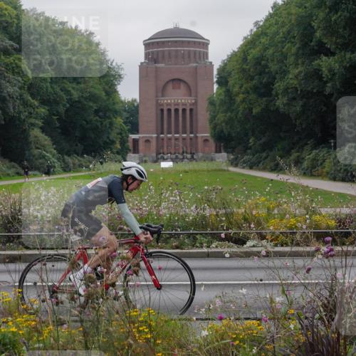 14.09.2025 - Stadtparktriathlon Michael Burmester http://msf.ph/oto/8902972 14.09.2025 10:03:49 Radfahren 509, 539, 594 meine-sportfotos.de