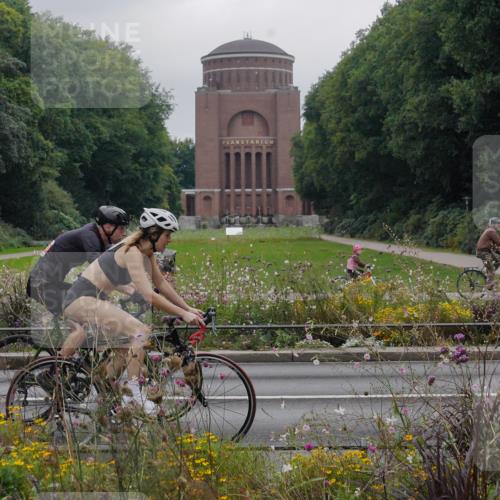 14.09.2025 - Stadtparktriathlon Michael Burmester http://msf.ph/oto/8902986 14.09.2025 10:04:49 Radfahren 521, 522, 531, 557, 566, 574, 619 meine-sportfotos.de