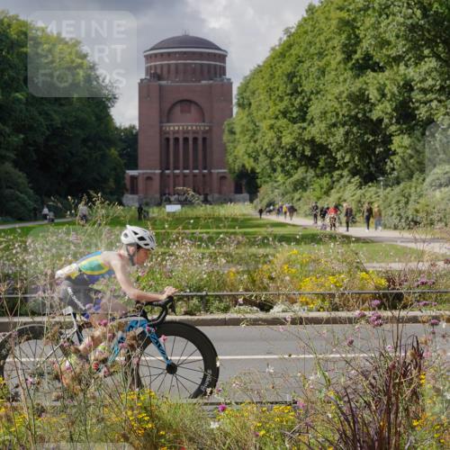 14.09.2025 - Stadtparktriathlon Michael Burmester http://msf.ph/oto/8902989 14.09.2025 14:24:54 Radfahren 1700, 1706, 1730, 1738, 1752, 1760, 1763, 1772 meine-sportfotos.de