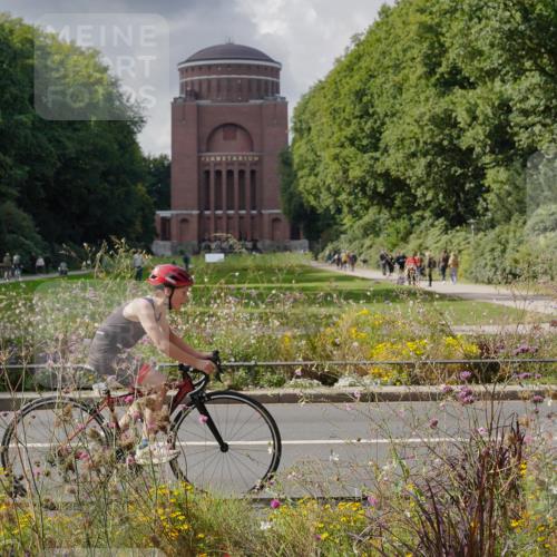 14.09.2025 - Stadtparktriathlon Michael Burmester http://msf.ph/oto/8902997 14.09.2025 14:24:58 Radfahren 1700, 1706, 1730, 1738, 1752, 1760, 1763, 1772 meine-sportfotos.de