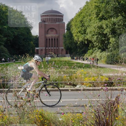 14.09.2025 - Stadtparktriathlon Michael Burmester http://msf.ph/oto/8903005 14.09.2025 14:25:08 Radfahren 1697, 1703, 1732, 1775, 1776, 1788 meine-sportfotos.de
