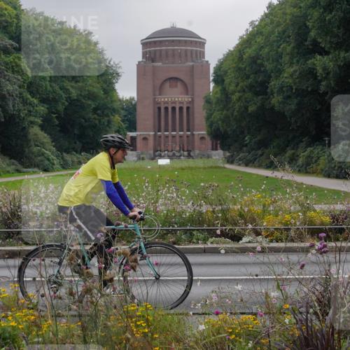14.09.2025 - Stadtparktriathlon Michael Burmester http://msf.ph/oto/8903008 14.09.2025 10:05:22 Radfahren 549, 553, 562, 563, 586 meine-sportfotos.de