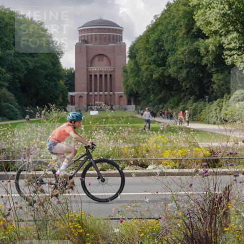 14.09.2025 - Stadtparktriathlon Michael Burmester http://msf.ph/oto/8903015 14.09.2025 14:25:19 Radfahren 1702, 1707, 1716, 1717, 1729, 1731, 1733, 1759, 1766, 1774, 1775, 1789 meine-sportfotos.de