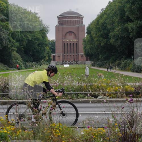 14.09.2025 - Stadtparktriathlon Michael Burmester http://msf.ph/oto/8903020 14.09.2025 10:06:05 Radfahren 519, 605 meine-sportfotos.de