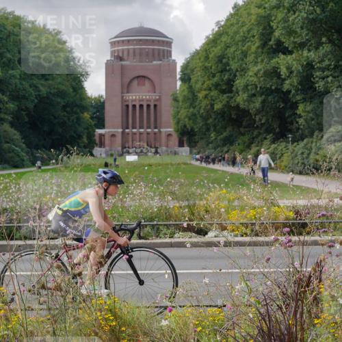 14.09.2025 - Stadtparktriathlon Michael Burmester http://msf.ph/oto/8903025 14.09.2025 14:25:25 Radfahren 1693, 1702, 1707, 1711, 1717, 1729, 1731, 1741, 1759, 1766, 1769, 1771, 1780, 1789, 1864 meine-sportfotos.de