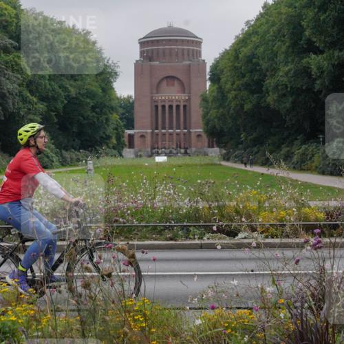 14.09.2025 - Stadtparktriathlon Michael Burmester http://msf.ph/oto/8903032 14.09.2025 10:06:22 Radfahren 590, 600, 601, 602 meine-sportfotos.de