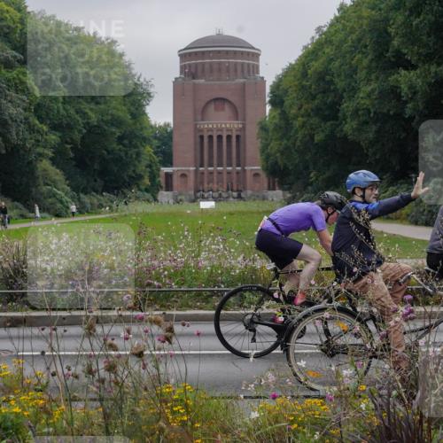14.09.2025 - Stadtparktriathlon Michael Burmester http://msf.ph/oto/8903040 14.09.2025 10:06:50 Radfahren 570, 588 meine-sportfotos.de