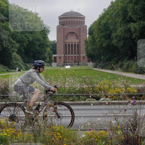 14.09.2025 - Stadtparktriathlon Michael Burmester http://msf.ph/oto/8903046 14.09.2025 10:07:15 Radfahren 513, 584, 604 meine-sportfotos.de