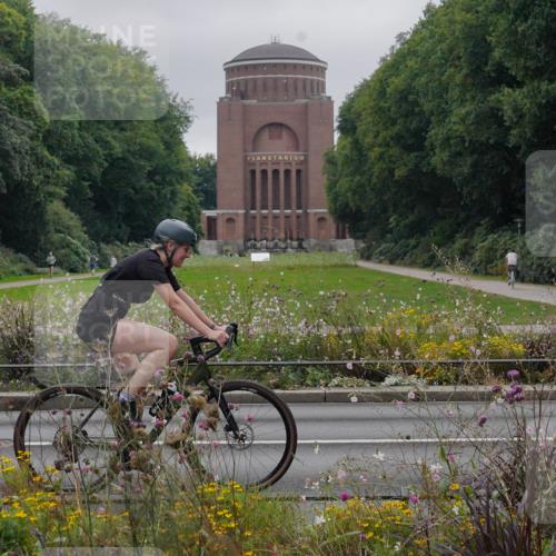 14.09.2025 - Stadtparktriathlon Michael Burmester http://msf.ph/oto/8903056 14.09.2025 10:07:35 Radfahren 524, 537, 545, 548 meine-sportfotos.de