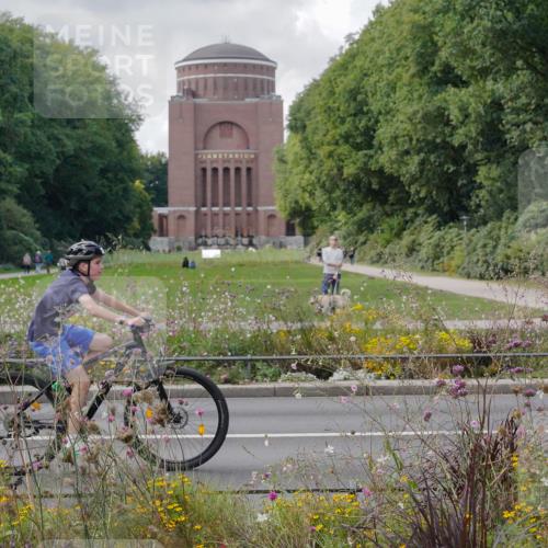 14.09.2025 - Stadtparktriathlon Michael Burmester http://msf.ph/oto/8903063 14.09.2025 14:25:58 Radfahren 1701, 1720, 1740, 1743, 1770, 1778, 1786, 1791 meine-sportfotos.de