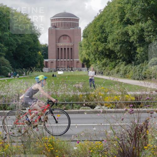 14.09.2025 - Stadtparktriathlon Michael Burmester http://msf.ph/oto/8903067 14.09.2025 14:26:01 Radfahren 1701, 1720, 1740, 1743, 1765, 1770, 1778, 1786, 1791 meine-sportfotos.de