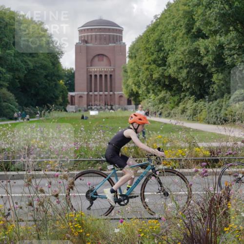 14.09.2025 - Stadtparktriathlon Michael Burmester http://msf.ph/oto/8903071 14.09.2025 14:26:02 Radfahren 1701, 1720, 1740, 1743, 1761, 1765, 1770, 1778, 1786, 1791 meine-sportfotos.de