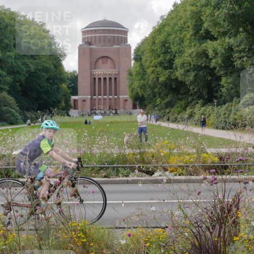 14.09.2025 - Stadtparktriathlon Michael Burmester http://msf.ph/oto/8903107 14.09.2025 14:26:43 Radfahren 1715, 1721, 1726, 1748, 1750, 1773 meine-sportfotos.de