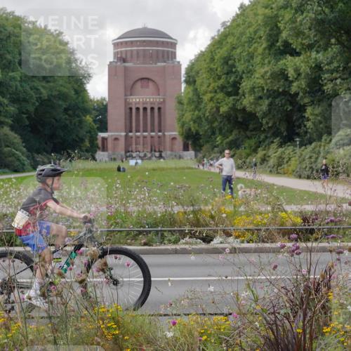 14.09.2025 - Stadtparktriathlon Michael Burmester http://msf.ph/oto/8903111 14.09.2025 14:26:50 Radfahren 1715, 1750, 1757, 1773 meine-sportfotos.de