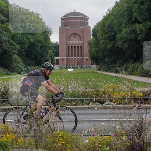 14.09.2025 - Stadtparktriathlon Michael Burmester http://msf.ph/oto/8903136 14.09.2025 10:11:35 Radfahren 532, 534, 565, 589, 596 meine-sportfotos.de