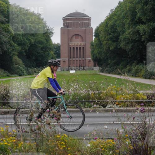 14.09.2025 - Stadtparktriathlon Michael Burmester http://msf.ph/oto/8903153 14.09.2025 10:13:22 Radfahren 521, 522, 527, 546, 562, 586 meine-sportfotos.de