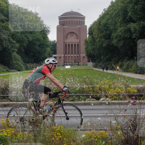 14.09.2025 - Stadtparktriathlon Michael Burmester http://msf.ph/oto/8903179 14.09.2025 10:15:31 Radfahren 556, 591, 706 meine-sportfotos.de