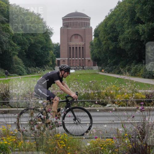 14.09.2025 - Stadtparktriathlon Michael Burmester http://msf.ph/oto/8903193 14.09.2025 10:16:30 Radfahren 513, 555, 573, 580, 595, 629 meine-sportfotos.de