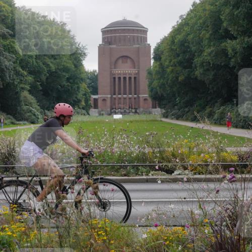 14.09.2025 - Stadtparktriathlon Michael Burmester http://msf.ph/oto/8903222 14.09.2025 10:18:38 Radfahren 512, 518, 544, 609 meine-sportfotos.de