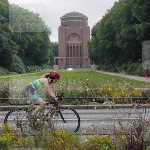 14.09.2025 - Stadtparktriathlon Michael Burmester http://msf.ph/oto/8903223 14.09.2025 10:18:42 Radfahren 512, 544 meine-sportfotos.de
