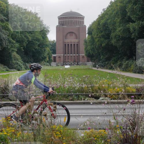 14.09.2025 - Stadtparktriathlon Michael Burmester http://msf.ph/oto/8903231 14.09.2025 10:19:18 Radfahren 530, 581, 665 meine-sportfotos.de