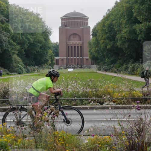 14.09.2025 - Stadtparktriathlon Michael Burmester http://msf.ph/oto/8903241 14.09.2025 10:20:09 Radfahren 539, 592, 611, 632, 661, 677, 687 meine-sportfotos.de