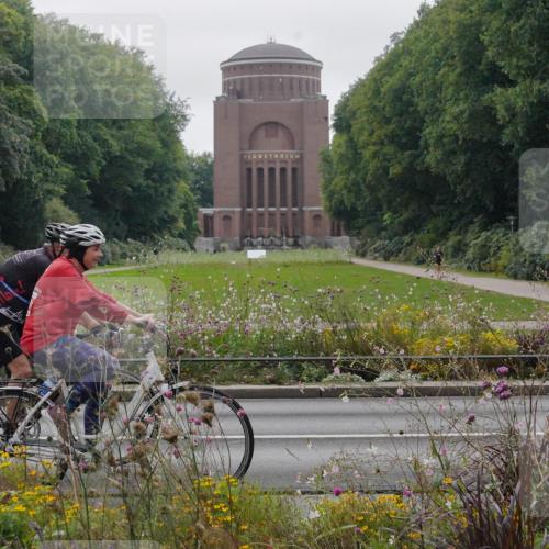14.09.2025 - Stadtparktriathlon Michael Burmester http://msf.ph/oto/8903245 14.09.2025 10:20:21 Radfahren 565, 599 meine-sportfotos.de