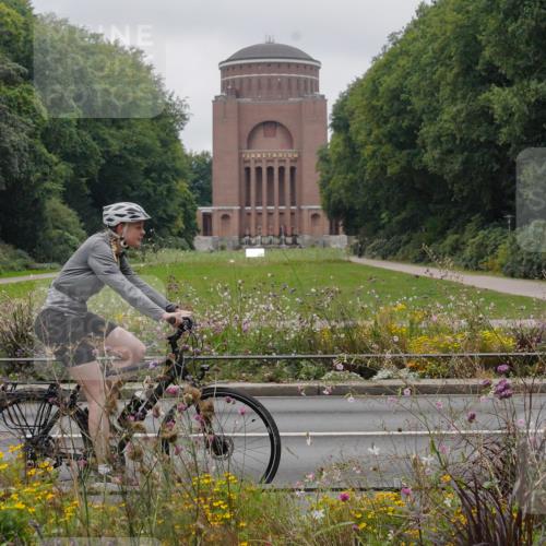 14.09.2025 - Stadtparktriathlon Michael Burmester http://msf.ph/oto/8903274 14.09.2025 10:21:54 Radfahren 586, 639, 697, 699, 712, 714 meine-sportfotos.de