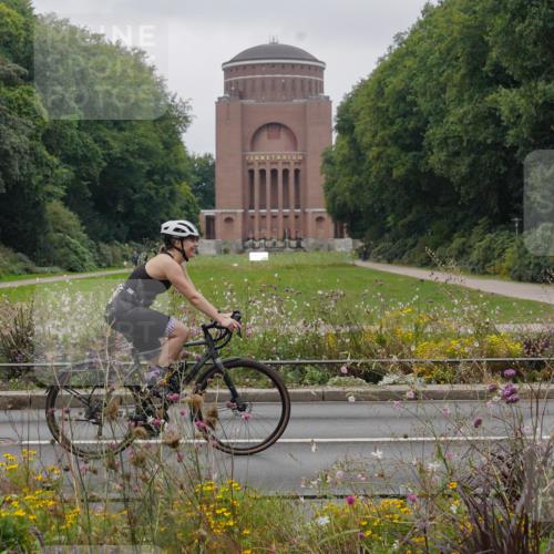 14.09.2025 - Stadtparktriathlon Michael Burmester http://msf.ph/oto/8903282 14.09.2025 10:22:15 Radfahren 521, 522, 546, 578, 645, 708, 717 meine-sportfotos.de