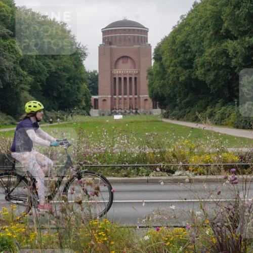 14.09.2025 - Stadtparktriathlon Michael Burmester http://msf.ph/oto/8903293 14.09.2025 10:22:48 Radfahren 553, 568, 584, 591, 646, 716 meine-sportfotos.de