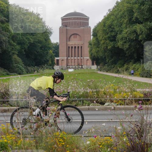 14.09.2025 - Stadtparktriathlon Michael Burmester http://msf.ph/oto/8903318 14.09.2025 10:24:01 Radfahren 557, 605 meine-sportfotos.de