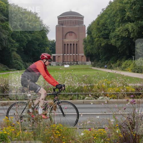 14.09.2025 - Stadtparktriathlon Michael Burmester http://msf.ph/oto/8903323 14.09.2025 10:24:30 Radfahren 550, 558, 614, 681 meine-sportfotos.de