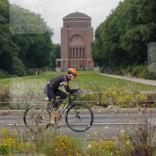 14.09.2025 - Stadtparktriathlon Michael Burmester http://msf.ph/oto/8903327 14.09.2025 10:24:41 Radfahren 511, 537, 551, 558, 580, 663, 681, 683, 701 meine-sportfotos.de