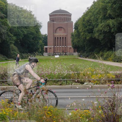 14.09.2025 - Stadtparktriathlon Michael Burmester http://msf.ph/oto/8903336 14.09.2025 10:25:01 Radfahren 519, 536, 668, 679 meine-sportfotos.de