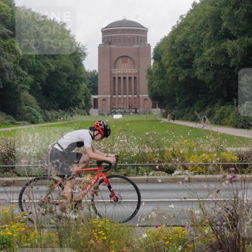 14.09.2025 - Stadtparktriathlon Michael Burmester http://msf.ph/oto/8903349 14.09.2025 10:25:53 Radfahren 600, 638, 662, 674 meine-sportfotos.de