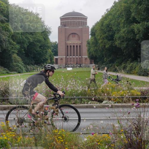14.09.2025 - Stadtparktriathlon Michael Burmester http://msf.ph/oto/8903379 14.09.2025 10:27:26 Radfahren 512, 535, 577, 589, 651 meine-sportfotos.de