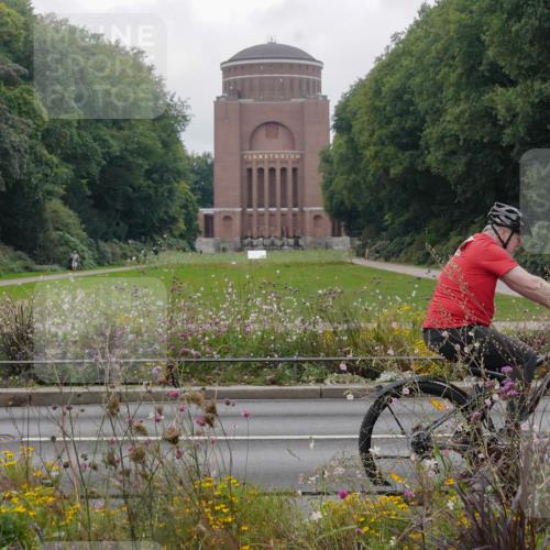 14.09.2025 - Stadtparktriathlon Michael Burmester http://msf.ph/oto/8903383 14.09.2025 10:27:48 Radfahren 518, 598 meine-sportfotos.de