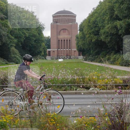 14.09.2025 - Stadtparktriathlon Michael Burmester http://msf.ph/oto/8903432 14.09.2025 10:31:02 Radfahren 521, 522, 533, 546, 624, 687, 706, 712, 714 meine-sportfotos.de