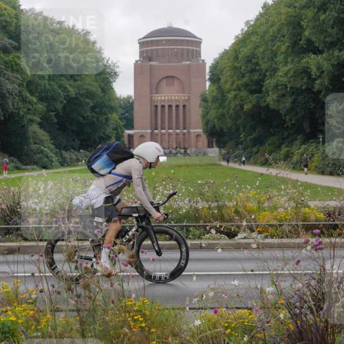 14.09.2025 - Stadtparktriathlon Michael Burmester http://msf.ph/oto/8903444 14.09.2025 10:31:47 Radfahren 526, 626, 647, 657 meine-sportfotos.de