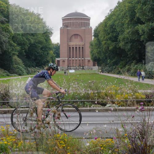 14.09.2025 - Stadtparktriathlon Michael Burmester http://msf.ph/oto/8903484 14.09.2025 10:35:26 Radfahren 627, 693, 710 meine-sportfotos.de